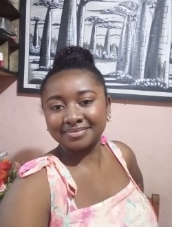 Amandine's profile, a single 21-year-old a woman in 67 Ha