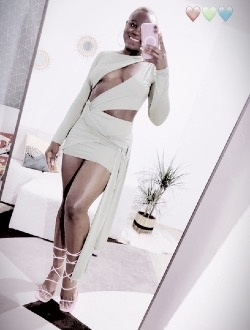 Lou's profile, a single 31-year-old a woman in Nantes