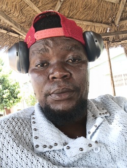 Sm's profile, a single 36-year-old a man in Navrongo