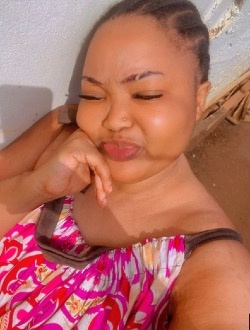 Jessie Meyo's profile, a single 23-year-old a woman in Yaoundé
