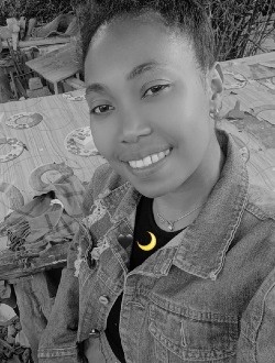 Layah's profile, a single 31-year-old a woman in Mananara