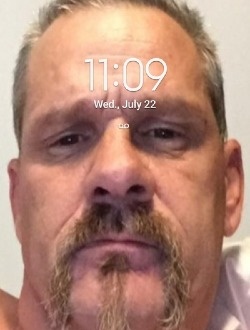 Earl's profile, a single 54-year-old a man in Surrey