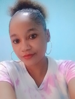 Stephanie's profile, a single 27-year-old a woman in Antalaha