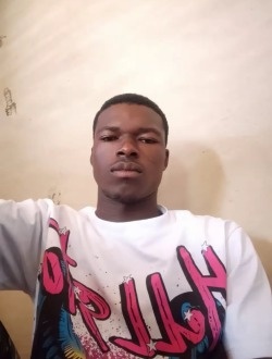 Eric's profile, a single 25-year-old a man in Lomé