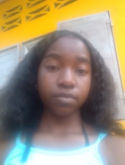 Ortencia's profile, a single 18-year-old a woman in Sambava