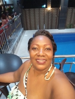 Hélène's profile, a single 43-year-old a woman in Douala