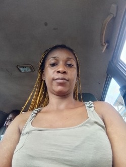 Justine Carole's profile, a single 31-year-old a woman in Yaoundé
