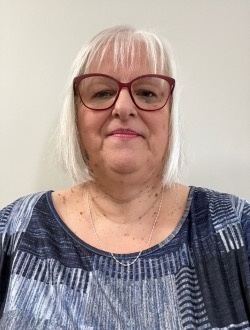 Lise's profile, a single 64-year-old a woman in Sherbrooke