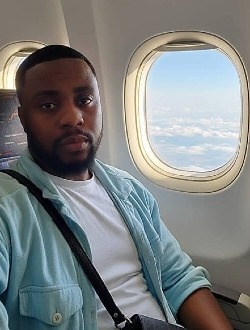 Junior's profile, a single 36-year-old a man in Douala