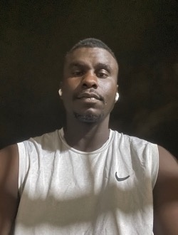 Djib's profile, a single 35-year-old a man in Dakar