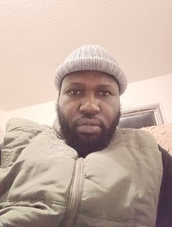 Michael's profile, a single 35-year-old a man in Paris
