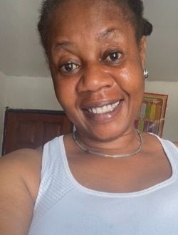 Faule's profile, a single 49-year-old a woman in Abata