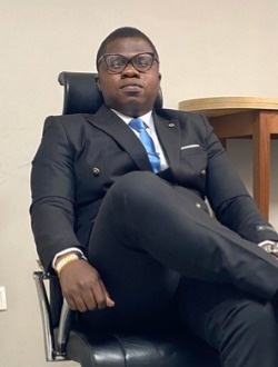 Clément's profile, a single 36-year-old a man in Yaoundé