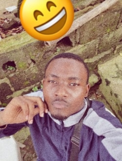 Yann's profile, a single 19-year-old a man in Douala