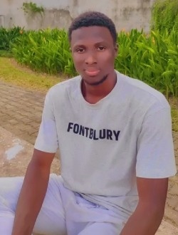 Jule's profile, a single 23-year-old a man in Abi