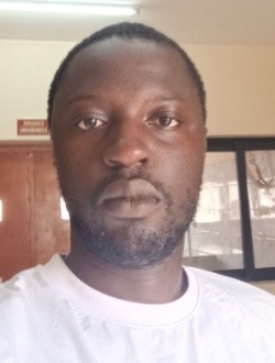 Alex Junior's profile, a single 32-year-old a man in Abidjan