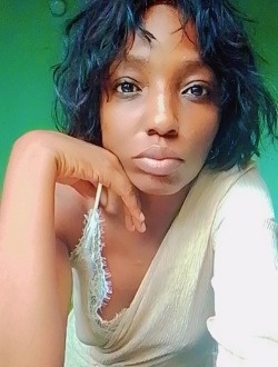 Rosyn's profile, a single 34-year-old a woman in Douala