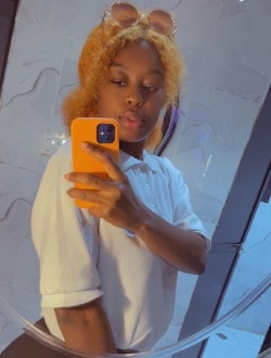 Arielle's profile, a single 23-year-old a woman in Logbessou