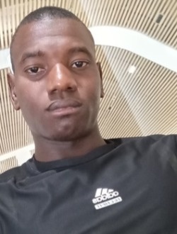 Papuss's profile, a single 31-year-old a man in Niamey (Commune IV)