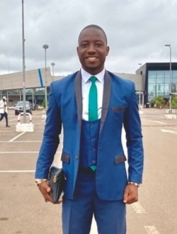 Emmanuel's profile, a single 25-year-old a man in Douala