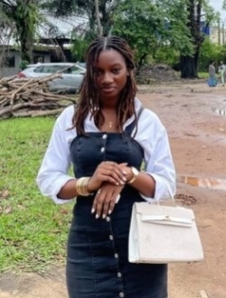 Alice's profile, a single 26-year-old a woman in Abi