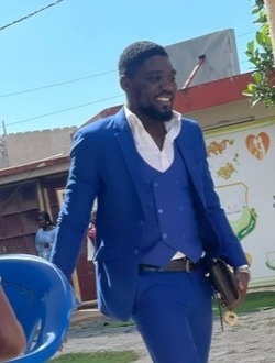 Emile's profile, a single 31-year-old a man in Lomé