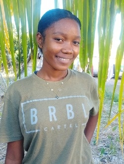 Louise's profile, a single 20-year-old a woman in Sambava