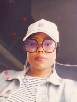 Viviane's profile, a single 40-year-old a woman in Petit Abidjan-Youkou
