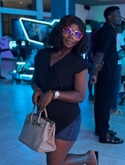 Céline's profile, a single 26-year-old a woman in Abé