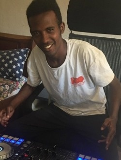 profile picture 0