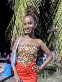 Oxilia's profile, a single 22-year-old a woman in Antalaha