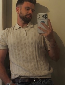 Miguel's profile, a single 26-year-old a man in Namur
