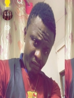 Bris's profile, a single 31-year-old a man in Douala