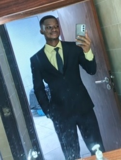 Emmanuel's profile, a single 23-year-old a man in Abidjan