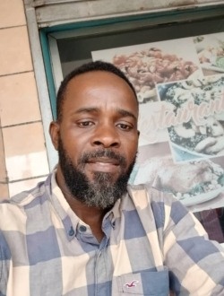 Daniel's profile, a single 40-year-old a man in Abala