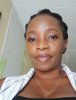Viviane's profile, a single 42-year-old a woman in Abounaviri