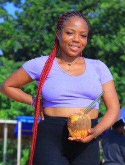 Claire's profile, a single 26-year-old a woman in Yaoundé