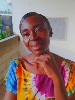 Salomée's profile, a single 49-year-old a woman in Douala