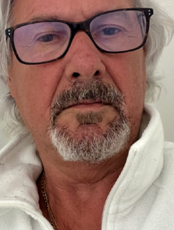 Didier's profile, a single 65-year-old a man in Cannes