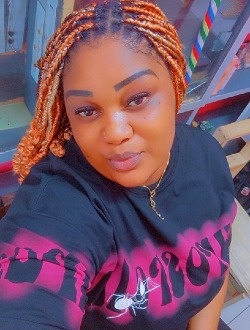 Elvira La Fleur's profile, a single 36-year-old a woman in Douala