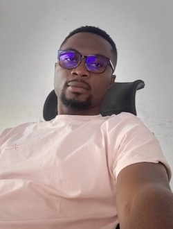 Ebeny's profile, a single 34-year-old a man in Olembé