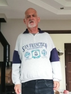 Laurent's profile, a single 67-year-old a man in Kernascléden