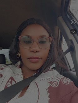 Lumièredivine's profile, a single 39-year-old a woman in Makakou