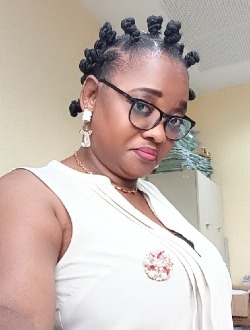 Audrey's profile, a single 44-year-old a woman in Franceville