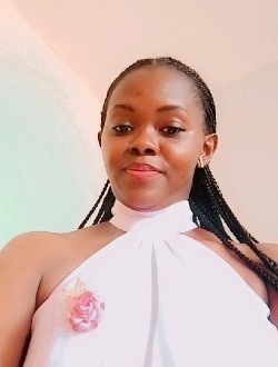 Danielle's profile, a single 39-year-old a woman in Yaoundé