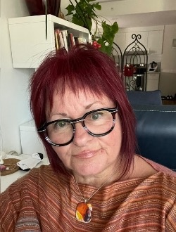 Johanne's profile, a single 63-year-old a woman in Québec