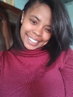 Julia's profile, a single 25-year-old a woman in Antananarivo