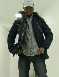 Mahamadi's profile, a single 36-year-old a man in Paris