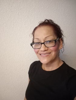 Ann's profile, a single 53-year-old a woman in Visalia
