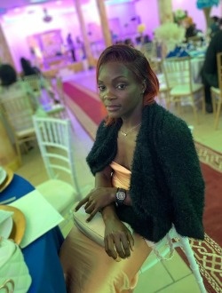 Estelle's profile, a single 26-year-old a woman in Meyo-Centre